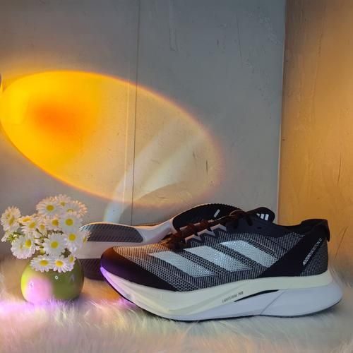 阿迪达斯鞋子怎么样_阿迪达斯跑鞋值得买吗-第1张图片-俊逸知识馆