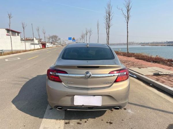 14款君威怎么样_14款君威值得买吗-第1张图片-俊逸知识馆