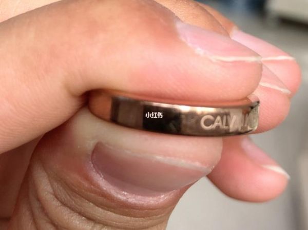 玫瑰金怎么样_玫瑰金会掉色吗-第1张图片-俊逸知识馆 玫瑰金怎么样_玫瑰金会掉色吗-第1张图片-俊逸知识馆