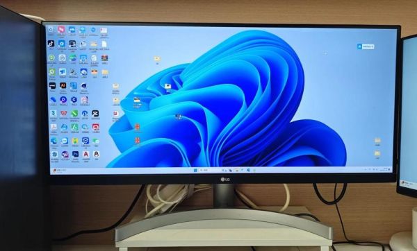 lg的显示器怎么样_lg显示器值得买吗-第1张图片-俊逸知识馆 lg的显示器怎么样_lg显示器值得买吗-第1张图片-俊逸知识馆