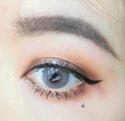 美宝莲眼影怎么样_美宝莲眼影好用吗-第2张图片-俊逸知识馆 美宝莲眼影怎么样_美宝莲眼影好用吗-第2张图片-俊逸知识馆