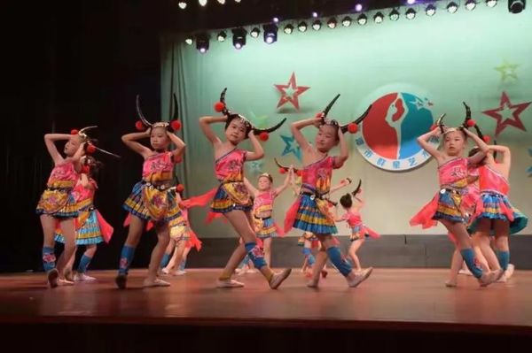 北京群星表演艺术学校怎么样_北京群星表演艺术学校学费多少-第2张图片-俊逸知识馆 北京群星表演艺术学校怎么样_北京群星表演艺术学校学费多少-第2张图片-俊逸知识馆