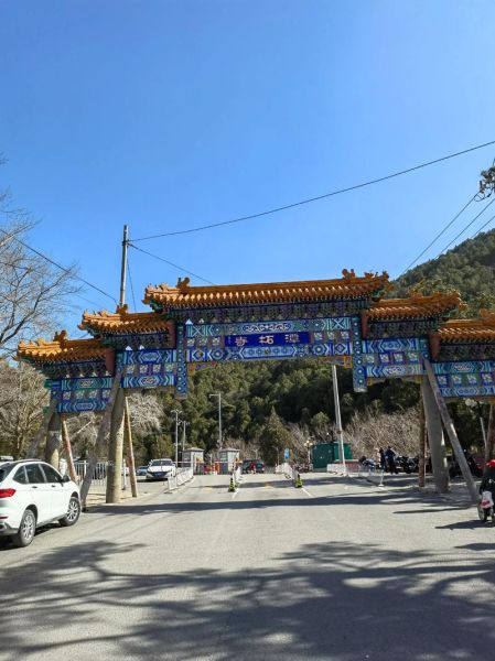 潭柘寺在北京什么地方_怎么去最方便-第2张图片-俊逸知识馆 潭柘寺在北京什么地方_怎么去最方便-第2张图片-俊逸知识馆