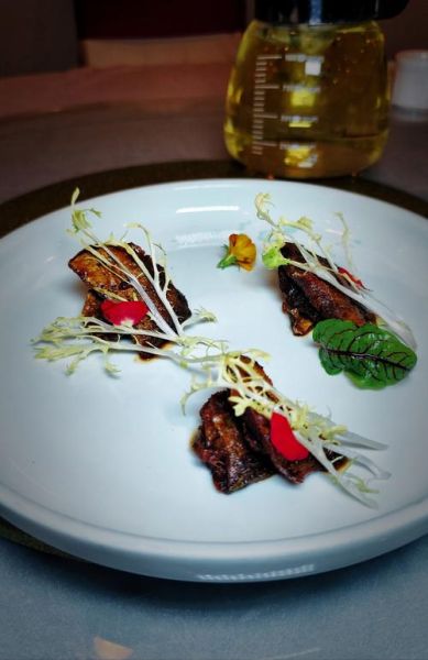 全聚德北京烤鸭多少钱一只_全聚德烤鸭价格表2024-第1张图片-俊逸知识馆