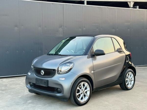 奔驰smart怎么样_奔驰smart值得买吗-第1张图片-俊逸知识馆 奔驰smart怎么样_奔驰smart值得买吗-第1张图片-俊逸知识馆