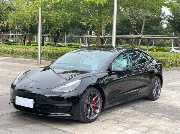 特斯拉质量怎么样_特斯拉故障率高吗-第1张图片-俊逸知识馆