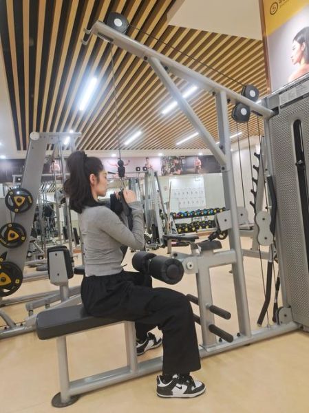 北京健身房哪家好_北京健身私教多少钱-第2张图片-俊逸知识馆