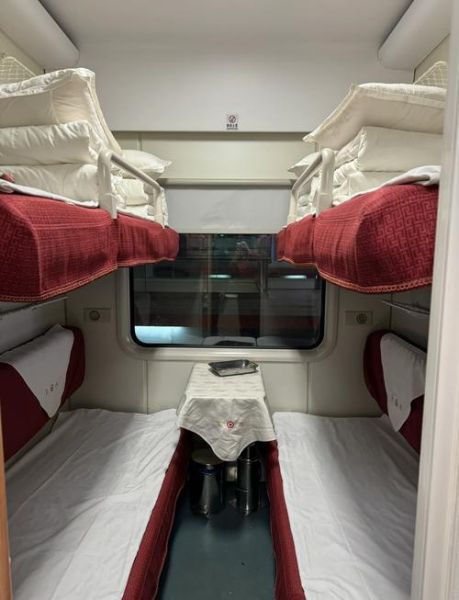 火车软卧是什么样子_软卧和硬卧有什么区别-第3张图片-俊逸知识馆