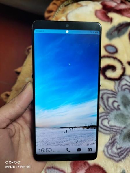 坚果手机怎么样_值得买吗-第3张图片-俊逸知识馆