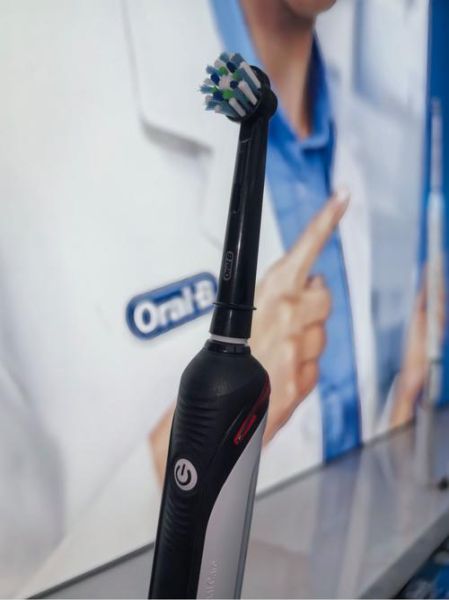 欧乐b牙刷怎么样_欧乐b电动牙刷哪款好-第1张图片-俊逸知识馆