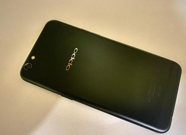 oppo r9怎么样_值不值得买-第1张图片-俊逸知识馆 oppo r9怎么样_值不值得买-第1张图片-俊逸知识馆