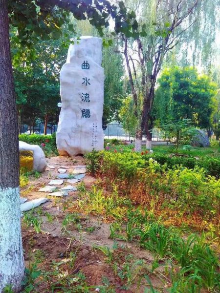 北京行政学院怎么样_北京行政学院招生条件-第1张图片-俊逸知识馆